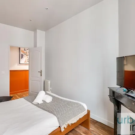 Urban Flat 57 - Luxury 4bdr Parisian Flat In Paryż