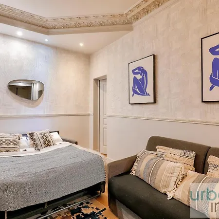 Apartament Urban Flat 57 - Luxury 4bdr Parisian Flat In *