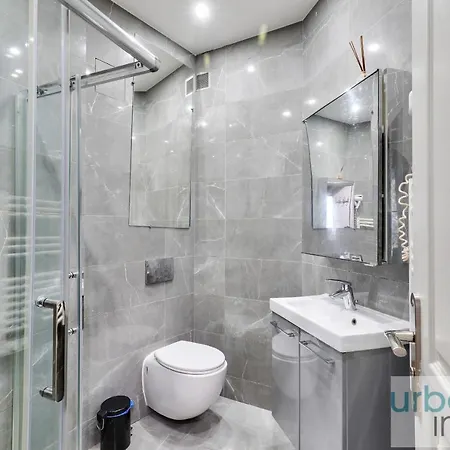 Urban Flat 57 - Luxury 4bdr Parisian Flat In
