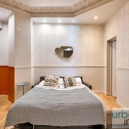 Urban Flat 57 - Luxury 4bdr Parisian Flat In Lägenhet Paris