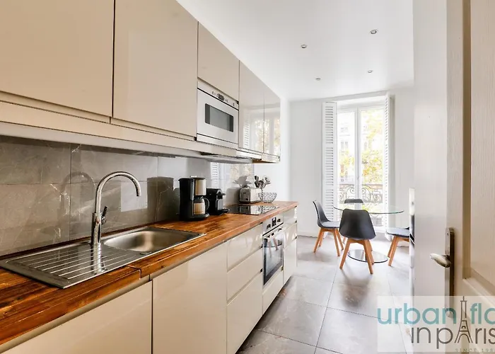 Urban Flat 57 - Luxury 4bdr Parisian Flat In
