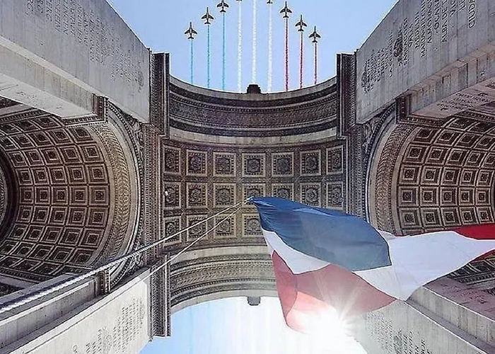 Urban Flat 57 - Luxury 4bdr Parisian Flat In