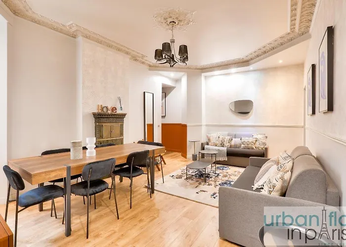 Urban Flat 57 - Luxury 4bdr Parisian Flat In * Paryż
